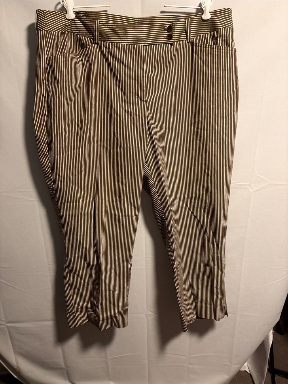 Jones New York Women's Striped Capri Pants in Black & White